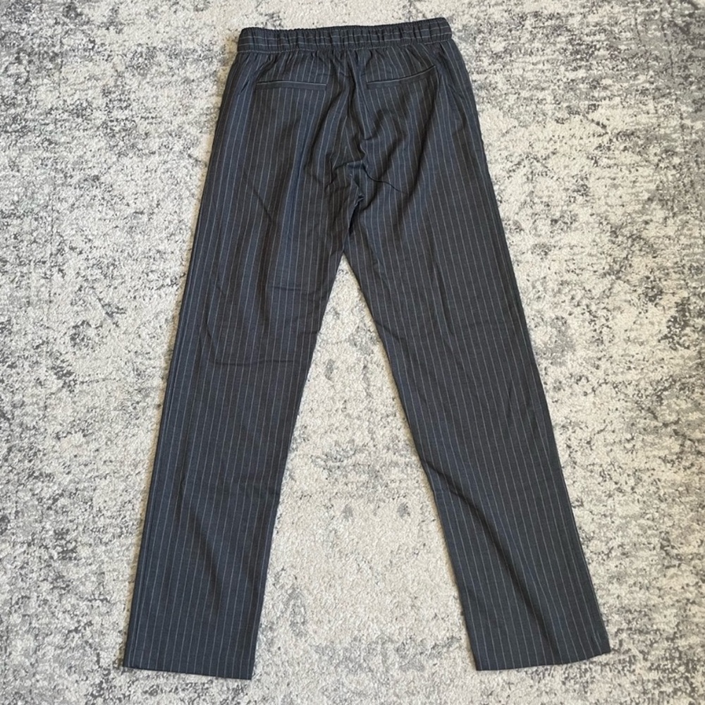 Forever 21 grey pinstripe belted pants - Picture 2 of 5